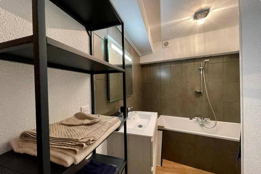 Le Triplex, Charmant Appartement, 2 Chambres Le Coteau Екстер'єр фото